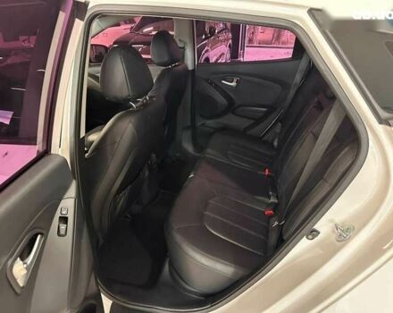 Хендай Туксон, об'ємом двигуна 2 л та пробігом 161 тис. км за 15500 $, фото 18 на Automoto.ua