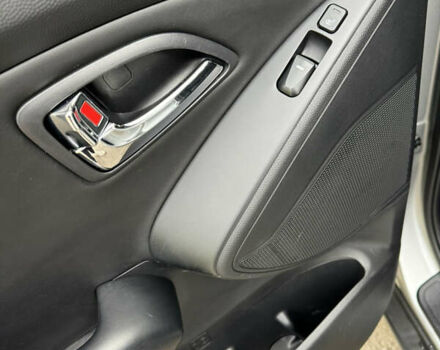 Хендай Туксон, объемом двигателя 2 л и пробегом 187 тыс. км за 14700 $, фото 21 на Automoto.ua