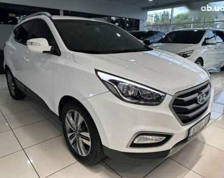 Хендай Туксон, об'ємом двигуна 2 л та пробігом 161 тис. км за 15500 $, фото 2 на Automoto.ua