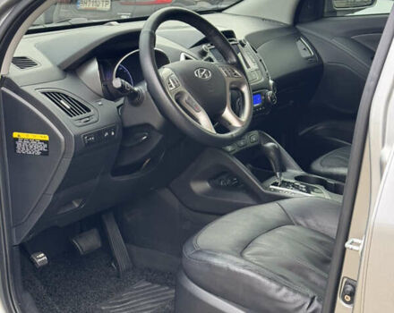 Хендай Туксон, объемом двигателя 2 л и пробегом 187 тыс. км за 14700 $, фото 17 на Automoto.ua