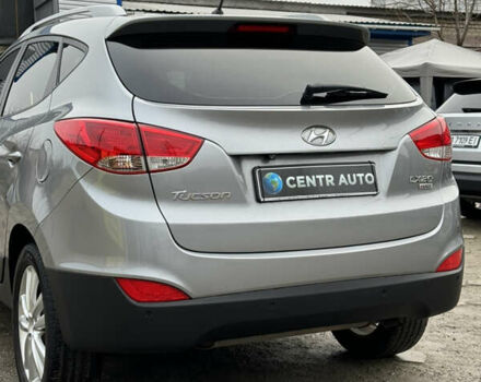 Хендай Туксон, объемом двигателя 2 л и пробегом 187 тыс. км за 14700 $, фото 12 на Automoto.ua