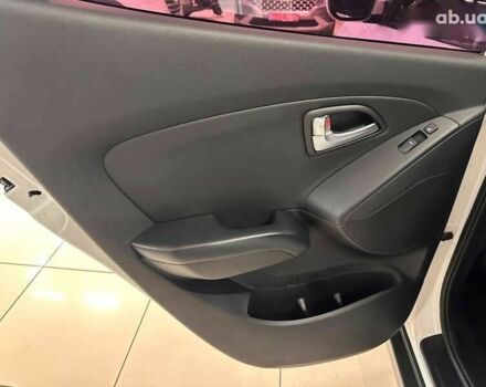 Хендай Туксон, об'ємом двигуна 2 л та пробігом 161 тис. км за 15500 $, фото 21 на Automoto.ua