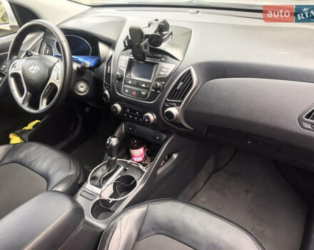 Хендай Туксон, об'ємом двигуна 2.4 л та пробігом 130 тис. км за 14800 $, фото 6 на Automoto.ua
