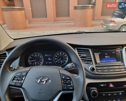 Хендай Туксон, об'ємом двигуна 2 л та пробігом 177 тис. км за 14500 $, фото 5 на Automoto.ua