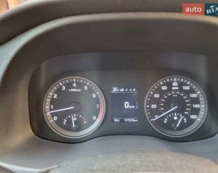 Хендай Туксон, об'ємом двигуна 2 л та пробігом 177 тис. км за 14500 $, фото 6 на Automoto.ua
