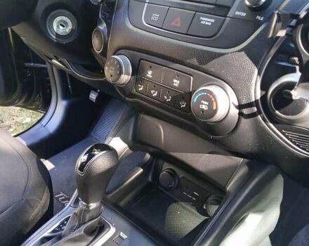Хендай Туксон, об'ємом двигуна 2 л та пробігом 125 тис. км за 15500 $, фото 6 на Automoto.ua
