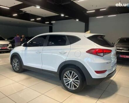 Хендай Туксон, объемом двигателя 2 л и пробегом 152 тыс. км за 18800 $, фото 5 на Automoto.ua