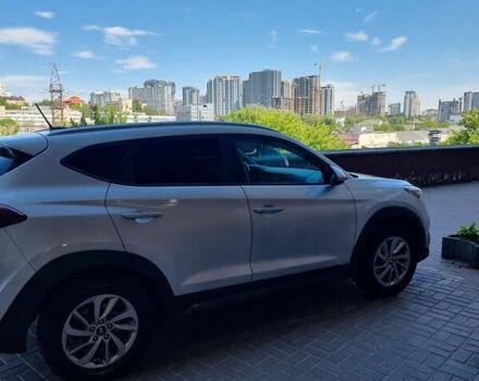 Хендай Туксон, об'ємом двигуна 2 л та пробігом 177 тис. км за 14500 $, фото 2 на Automoto.ua