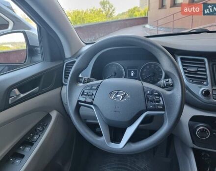 Хендай Туксон, об'ємом двигуна 2 л та пробігом 177 тис. км за 14500 $, фото 7 на Automoto.ua