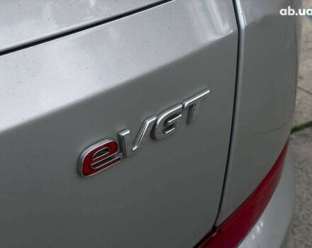 Хендай Туксон, объемом двигателя 1.7 л и пробегом 99 тыс. км за 15500 $, фото 8 на Automoto.ua