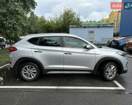 Хендай Туксон, об'ємом двигуна 2 л та пробігом 90 тис. км за 20500 $, фото 7 на Automoto.ua