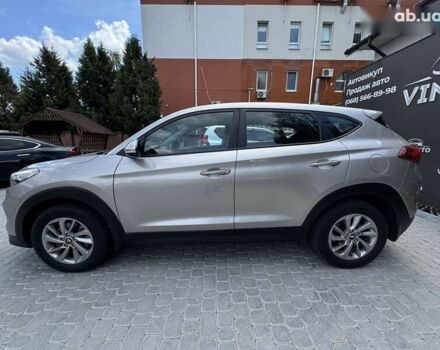 Хендай Туксон, объемом двигателя 2 л и пробегом 87 тыс. км за 17500 $, фото 9 на Automoto.ua