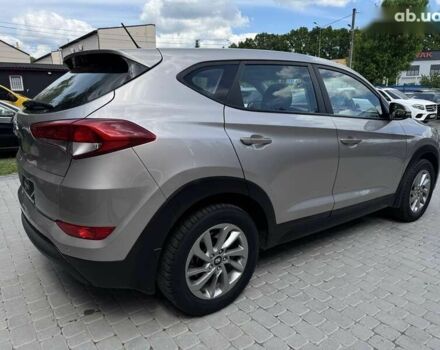 Хендай Туксон, объемом двигателя 2 л и пробегом 87 тыс. км за 17500 $, фото 13 на Automoto.ua