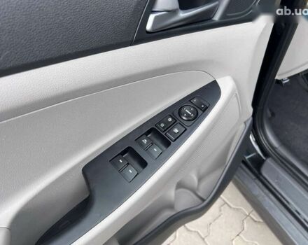Хендай Туксон, объемом двигателя 2 л и пробегом 135 тыс. км за 14690 $, фото 21 на Automoto.ua