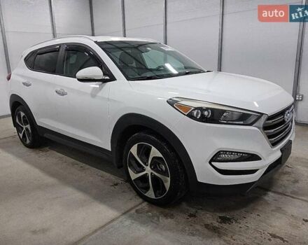 Хендай Туксон 2016 в Черновцах на Automoto.ua Хендай Туксон, объемом двигателя 1.59 л и пробегом 139 тыс. км за 2600 $, фото 3 на Automoto.ua