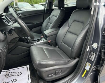 Хендай Туксон, объемом двигателя 1.6 л и пробегом 188 тыс. км за 15990 $, фото 22 на Automoto.ua