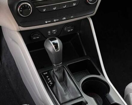 Хендай Туксон, об'ємом двигуна 2 л та пробігом 156 тис. км за 13900 $, фото 14 на Automoto.ua