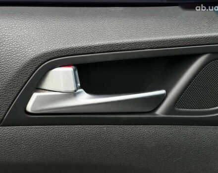 Хендай Туксон, объемом двигателя 1.7 л и пробегом 134 тыс. км за 15990 $, фото 16 на Automoto.ua