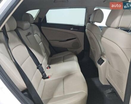 Хендай Туксон 2016 в Черновцах на Automoto.ua Хендай Туксон, объемом двигателя 1.59 л и пробегом 139 тыс. км за 2600 $, фото 10 на Automoto.ua