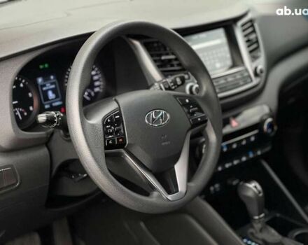 Хендай Туксон, объемом двигателя 1.7 л и пробегом 110 тыс. км за 15500 $, фото 27 на Automoto.ua