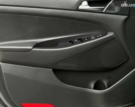 Хендай Туксон, объемом двигателя 1.7 л и пробегом 134 тыс. км за 15990 $, фото 15 на Automoto.ua