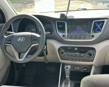 Хендай Туксон, объемом двигателя 2 л и пробегом 141 тыс. км за 16590 $, фото 29 на Automoto.ua