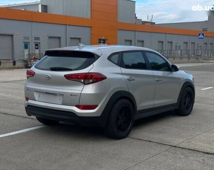 Хендай Туксон 2016 в Киеве на Automoto.ua Хендай Туксон, объемом двигателя 1.7 л и пробегом 99 тыс. км за 16490 $, фото 5 на Automoto.ua