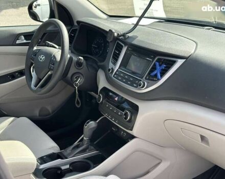 Хендай Туксон, объемом двигателя 2 л и пробегом 141 тыс. км за 16590 $, фото 25 на Automoto.ua