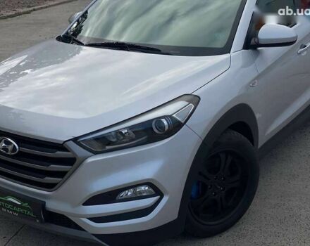 Хендай Туксон, объемом двигателя 1.7 л и пробегом 99 тыс. км за 15500 $, фото 2 на Automoto.ua