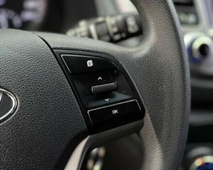 Хендай Туксон, объемом двигателя 1.7 л и пробегом 134 тыс. км за 15990 $, фото 21 на Automoto.ua