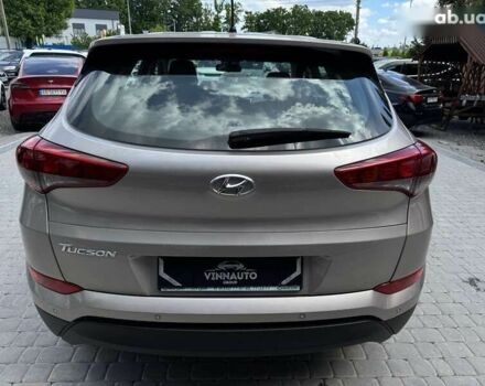 Хендай Туксон, объемом двигателя 2 л и пробегом 87 тыс. км за 17500 $, фото 11 на Automoto.ua