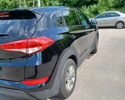 Хендай Туксон, объемом двигателя 2 л и пробегом 126 тыс. км за 15700 $, фото 4 на Automoto.ua
