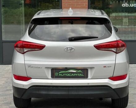 Хендай Туксон, объемом двигателя 1.7 л и пробегом 110 тыс. км за 15990 $, фото 10 на Automoto.ua