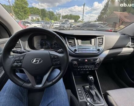 Хендай Туксон, объемом двигателя 2 л и пробегом 87 тыс. км за 17500 $, фото 20 на Automoto.ua