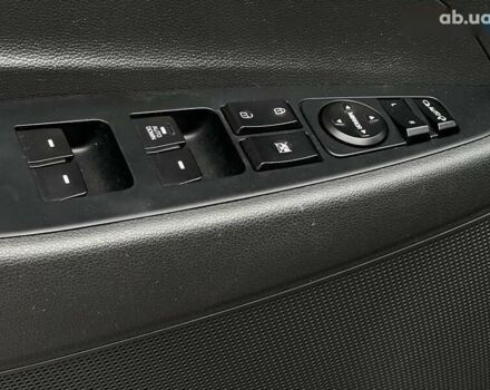 Хендай Туксон, объемом двигателя 1.7 л и пробегом 134 тыс. км за 15990 $, фото 18 на Automoto.ua