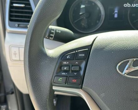 Хендай Туксон, объемом двигателя 2 л и пробегом 141 тыс. км за 16590 $, фото 16 на Automoto.ua