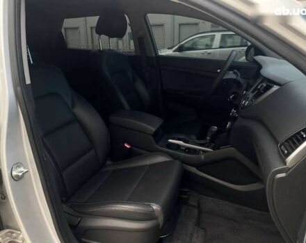 Хендай Туксон, объемом двигателя 1.7 л и пробегом 99 тыс. км за 15500 $, фото 22 на Automoto.ua