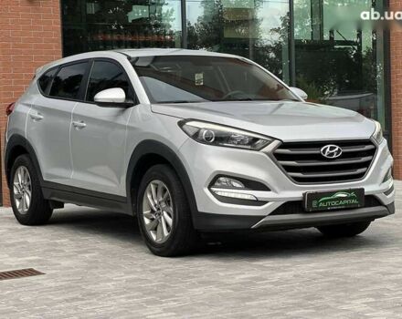 Хендай Туксон, объемом двигателя 1.7 л и пробегом 110 тыс. км за 15990 $, фото 5 на Automoto.ua