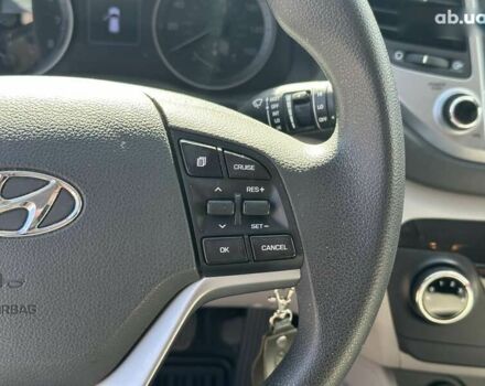 Хендай Туксон, объемом двигателя 2 л и пробегом 141 тыс. км за 16590 $, фото 15 на Automoto.ua