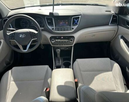 Хендай Туксон, объемом двигателя 2 л и пробегом 141 тыс. км за 16590 $, фото 28 на Automoto.ua