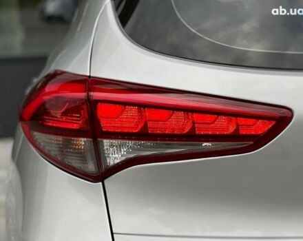 Хендай Туксон, объемом двигателя 1.7 л и пробегом 110 тыс. км за 15990 $, фото 15 на Automoto.ua