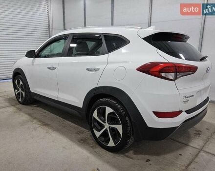 Хендай Туксон 2016 в Черновцах на Automoto.ua Хендай Туксон, объемом двигателя 1.59 л и пробегом 139 тыс. км за 2600 $, фото 1 на Automoto.ua
