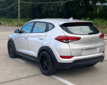 Хендай Туксон, объемом двигателя 1.7 л и пробегом 99 тыс. км за 15500 $, фото 10 на Automoto.ua