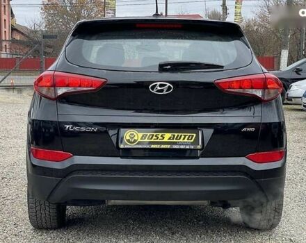 Хендай Туксон, объемом двигателя 2 л и пробегом 108 тыс. км за 14999 $, фото 4 на Automoto.ua