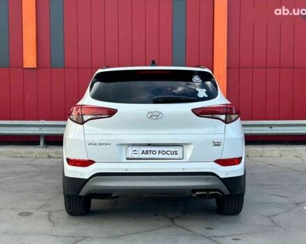 Хендай Туксон, объемом двигателя 1.6 л и пробегом 152 тыс. км за 18990 $, фото 6 на Automoto.ua