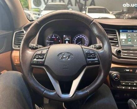 Хендай Туксон, объемом двигателя 2 л и пробегом 213 тыс. км за 18900 $, фото 13 на Automoto.ua