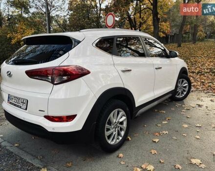 Хендай Туксон, объемом двигателя 2 л и пробегом 100 тыс. км за 21000 $, фото 3 на Automoto.ua