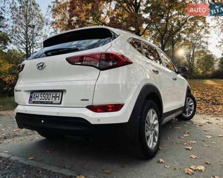 Хендай Туксон, объемом двигателя 2 л и пробегом 100 тыс. км за 21000 $, фото 4 на Automoto.ua