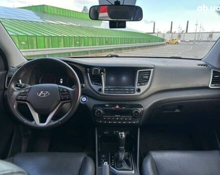 Хендай Туксон, объемом двигателя 1.6 л и пробегом 152 тыс. км за 18990 $, фото 12 на Automoto.ua