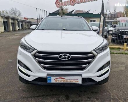 Хендай Туксон, объемом двигателя 2 л и пробегом 111 тыс. км за 19999 $, фото 2 на Automoto.ua